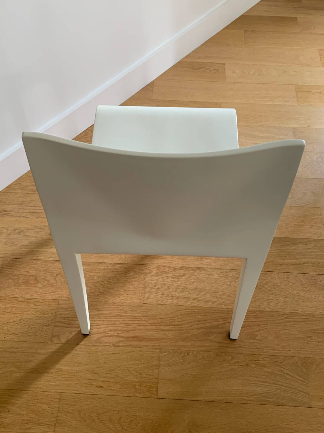 Chair LALEGGERA fabrication ALIAS.