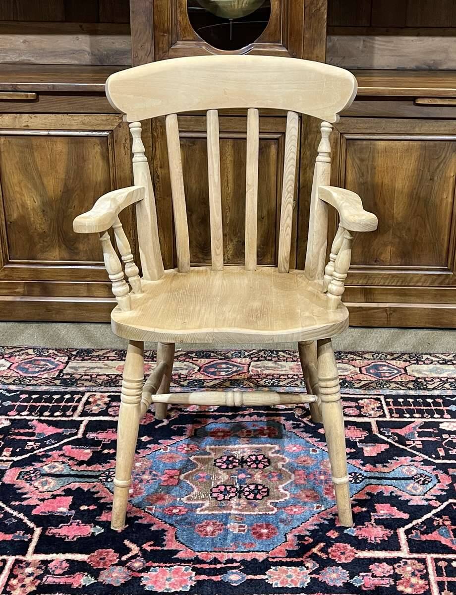 Fauteuil anglais en hêtre des années 1980