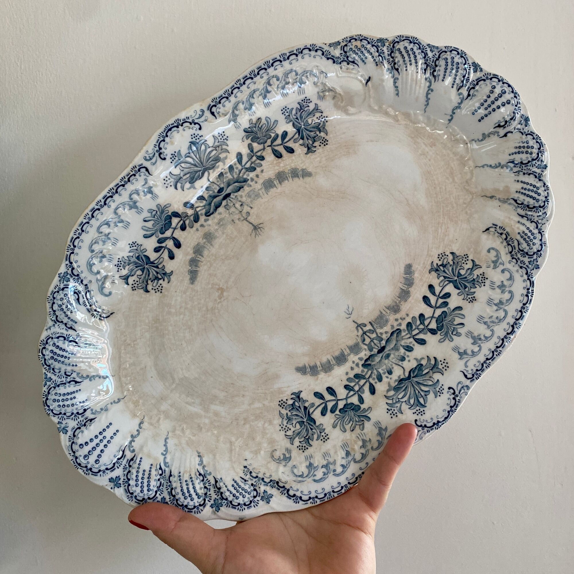 Set of 2 raviers, vintag dishes in iron earth, Regency model of Saint Amand