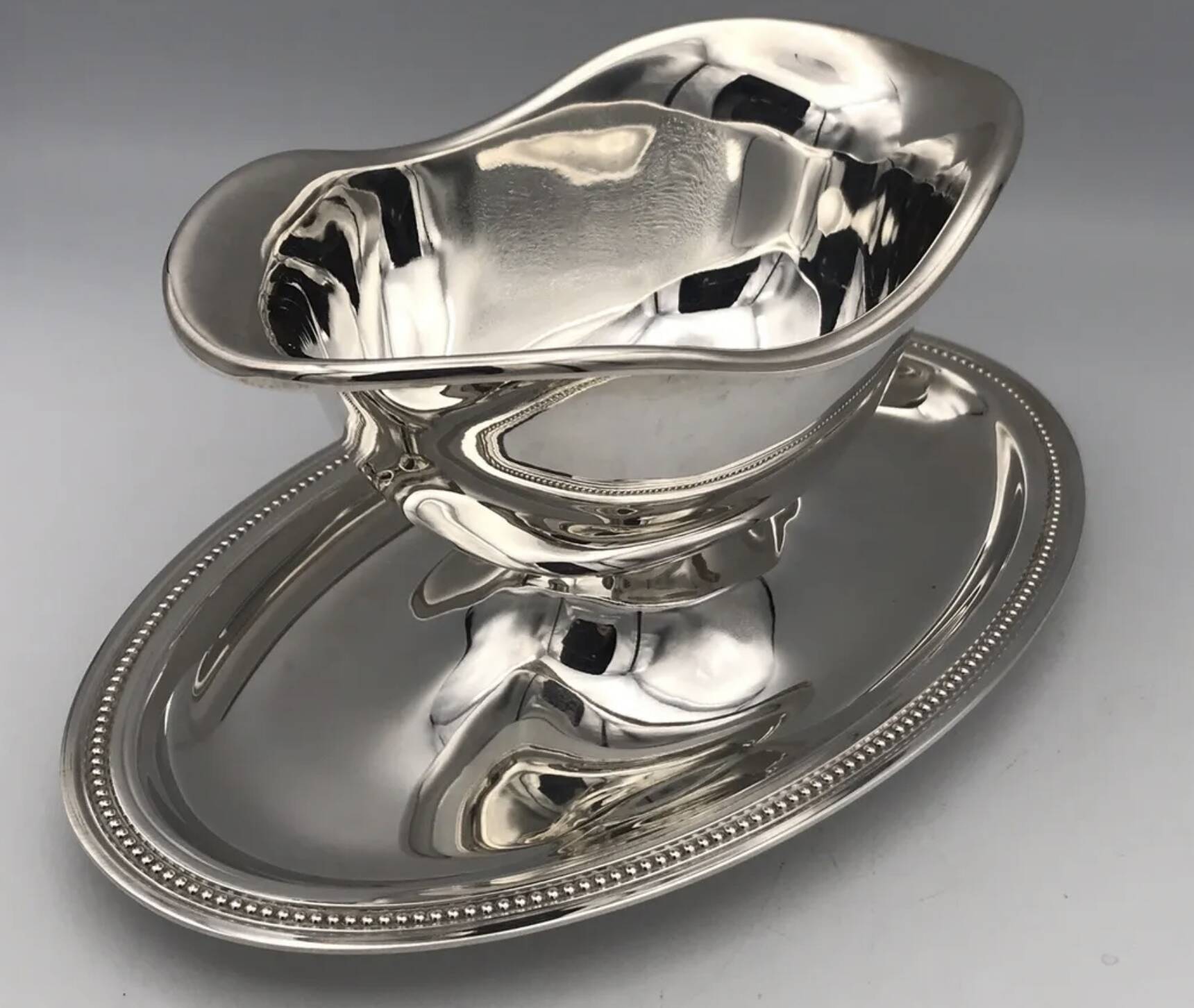 Saucière en métal argenté christofle modèle perle