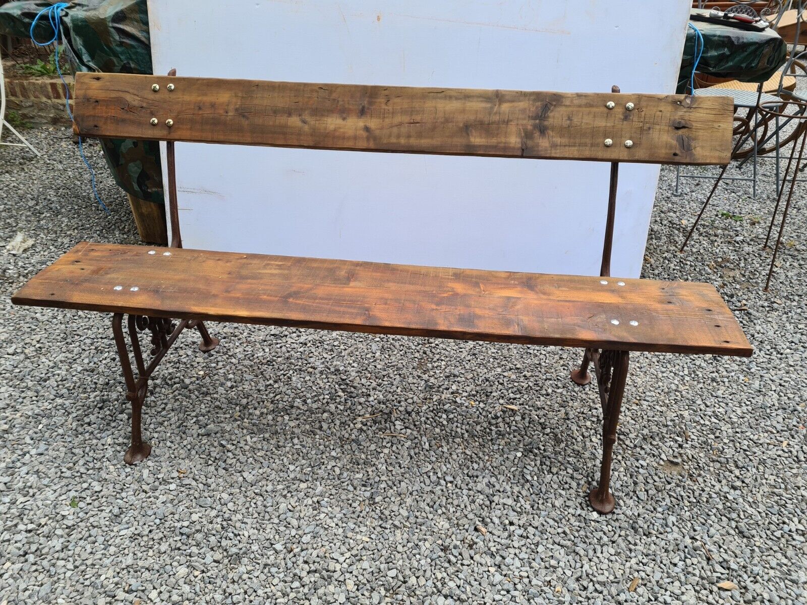 Garden bench in wood and cast iron