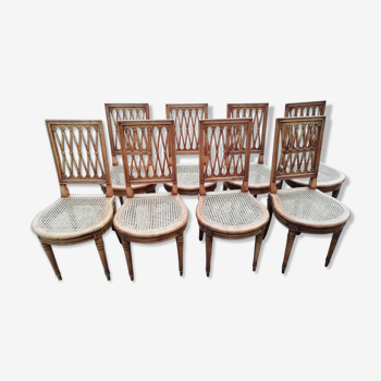 8 chaises cannées