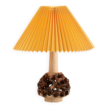 Ceramic decorated table lamp