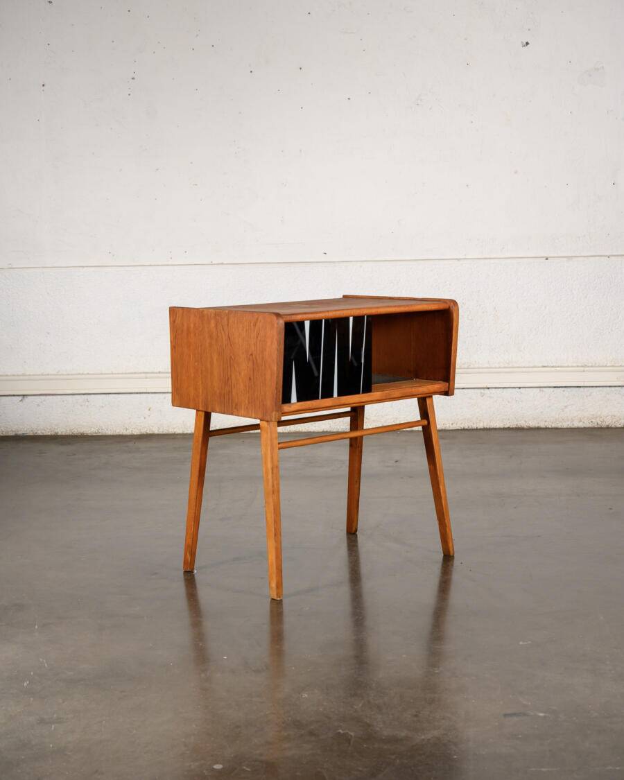 Small graphic storage unit