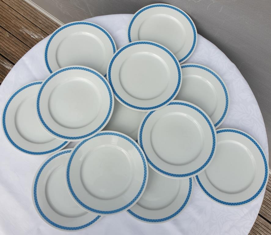 Set 12 plates checkered earthenware blue Lustucru diam25