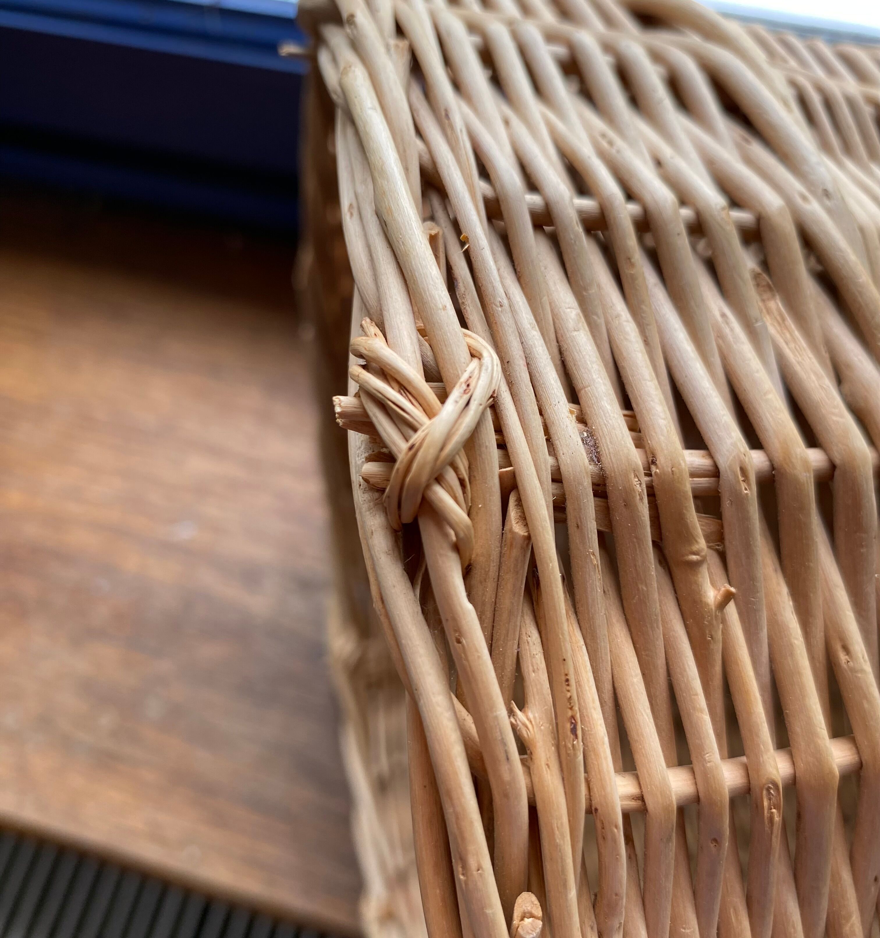 Braided straw basket