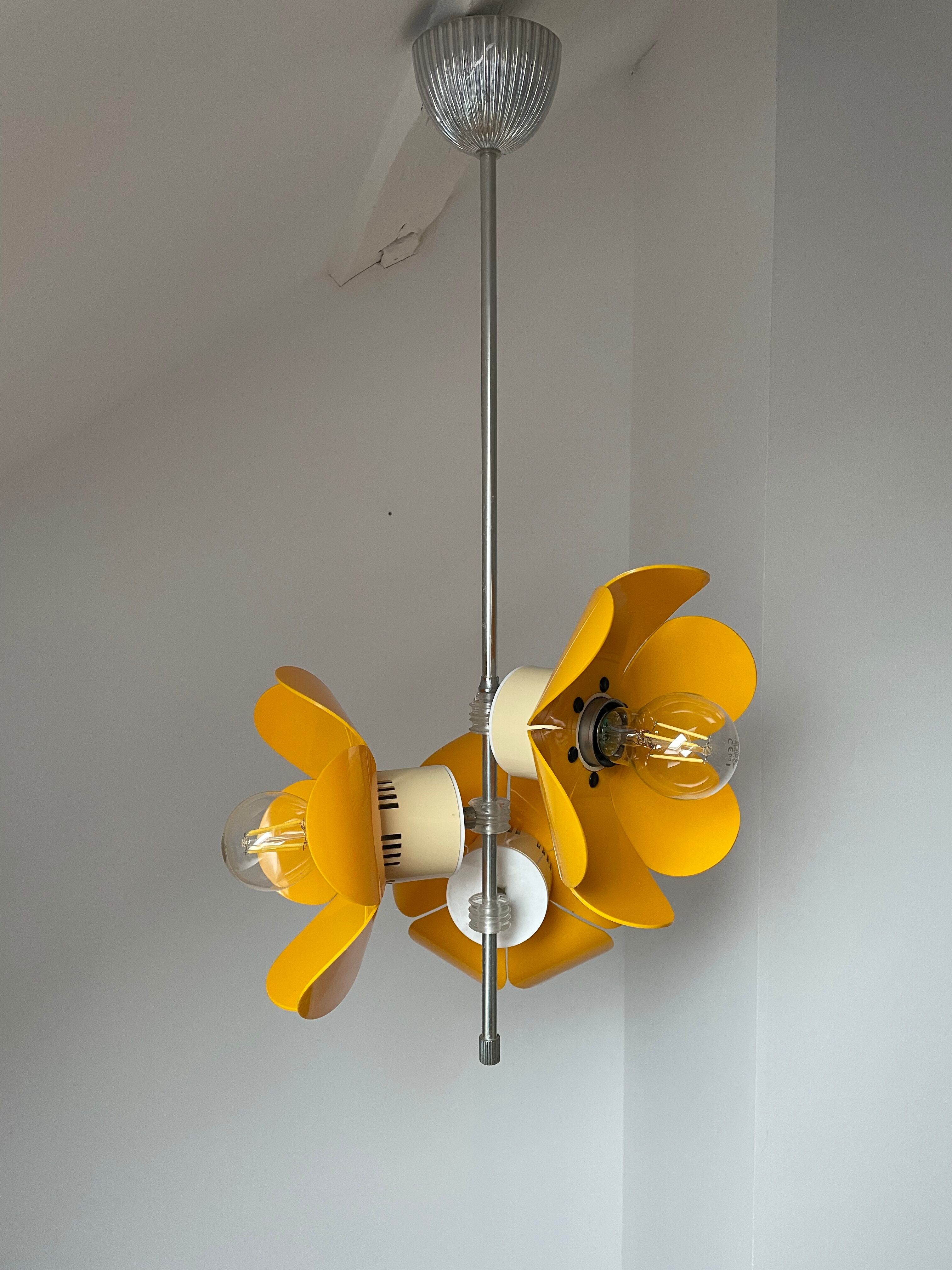 Pop chandelier with 3 lamps, Space Âge design 1970