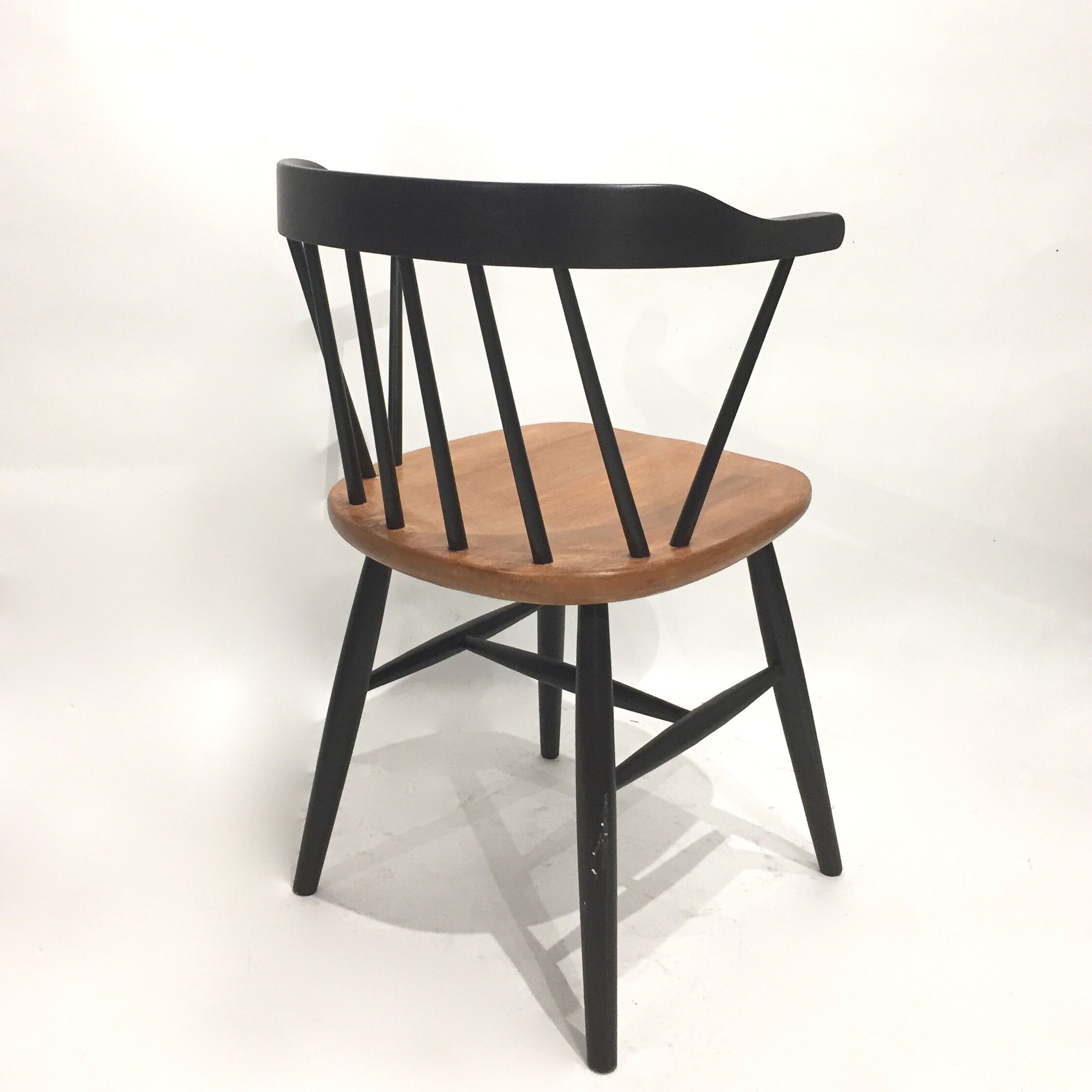 Scandinavian office chair