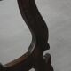 Table espagnole antique du début du XVIIIe siècle avec un pied en fonte.
