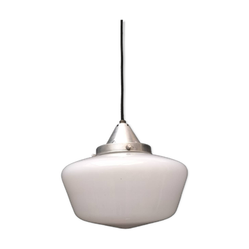 Suspension en opaline