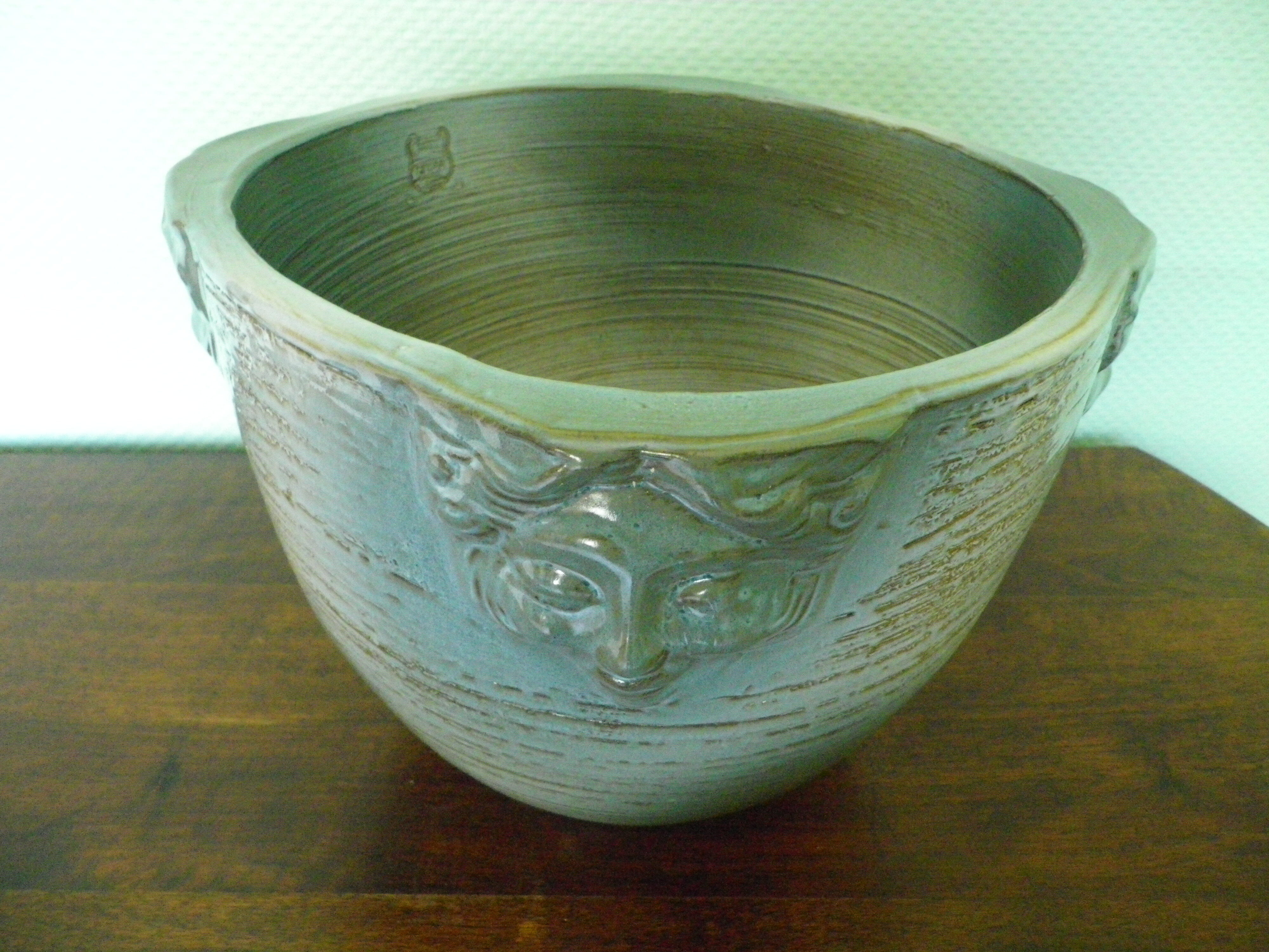 Glassed terracotta flower pot