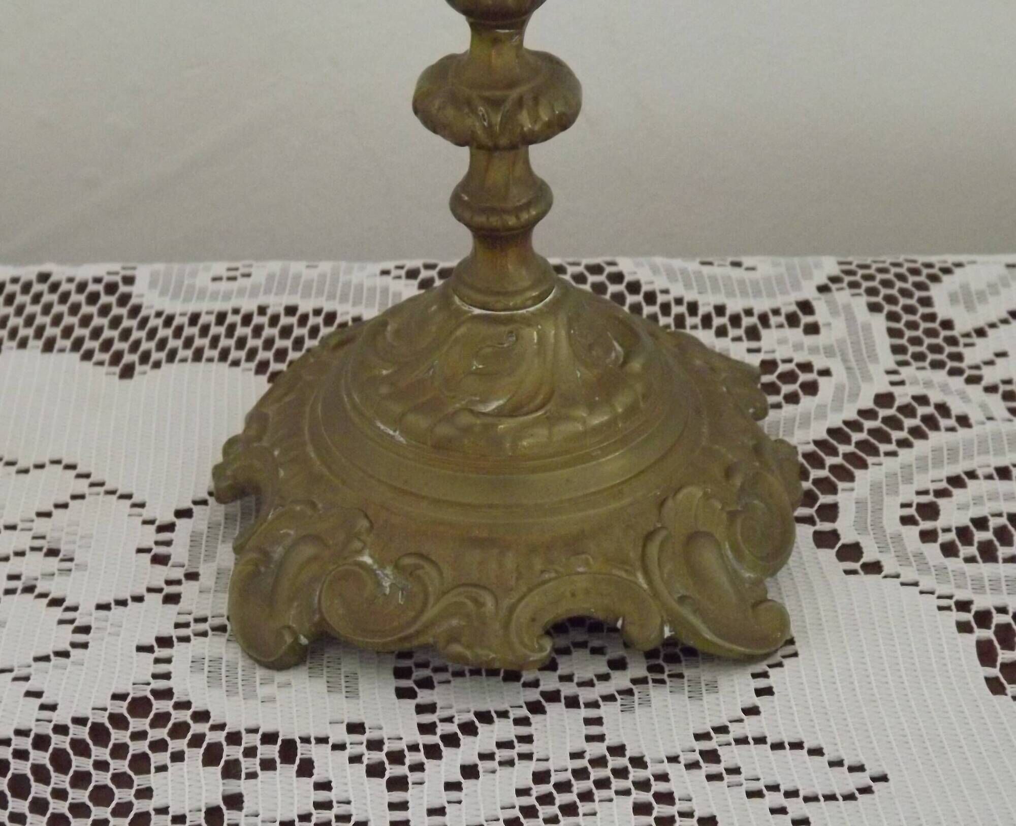 French Vintage Bronze Candlestick With Lovely Acanthus Leaf Detail 5165