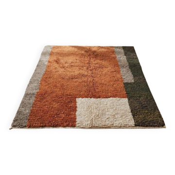 Handwoven traditional artisan rug 2/3 m