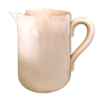 Digoin pitcher