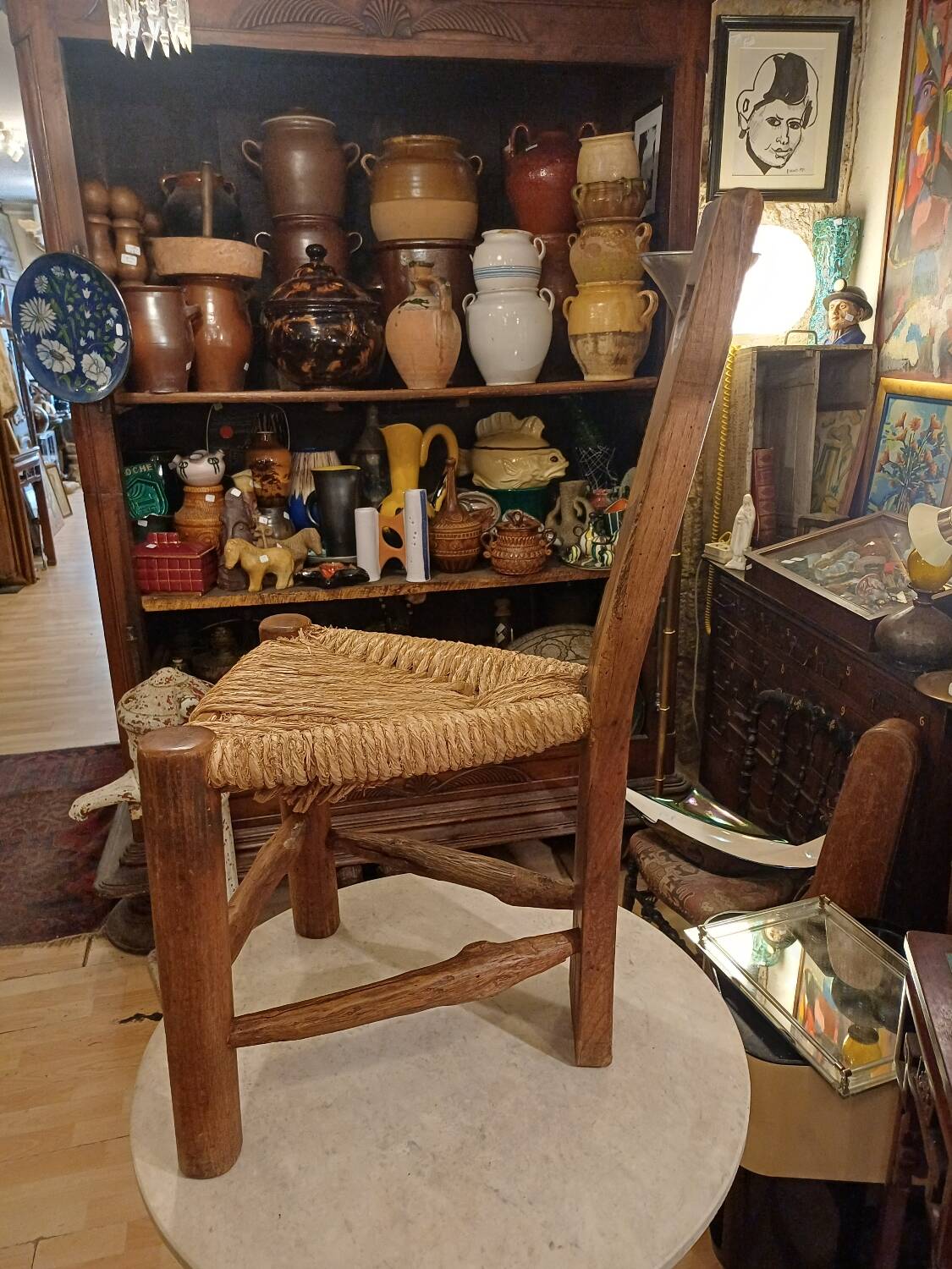 Chaise Tripode Brutaliste " Wabi-Sabi " Art Populaire 1900-1950