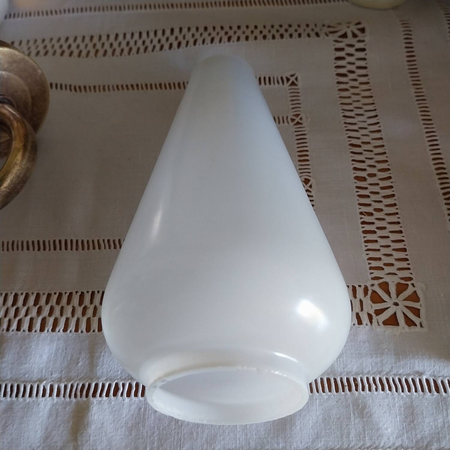 Antique brass wall lamp with opaline lampshade
