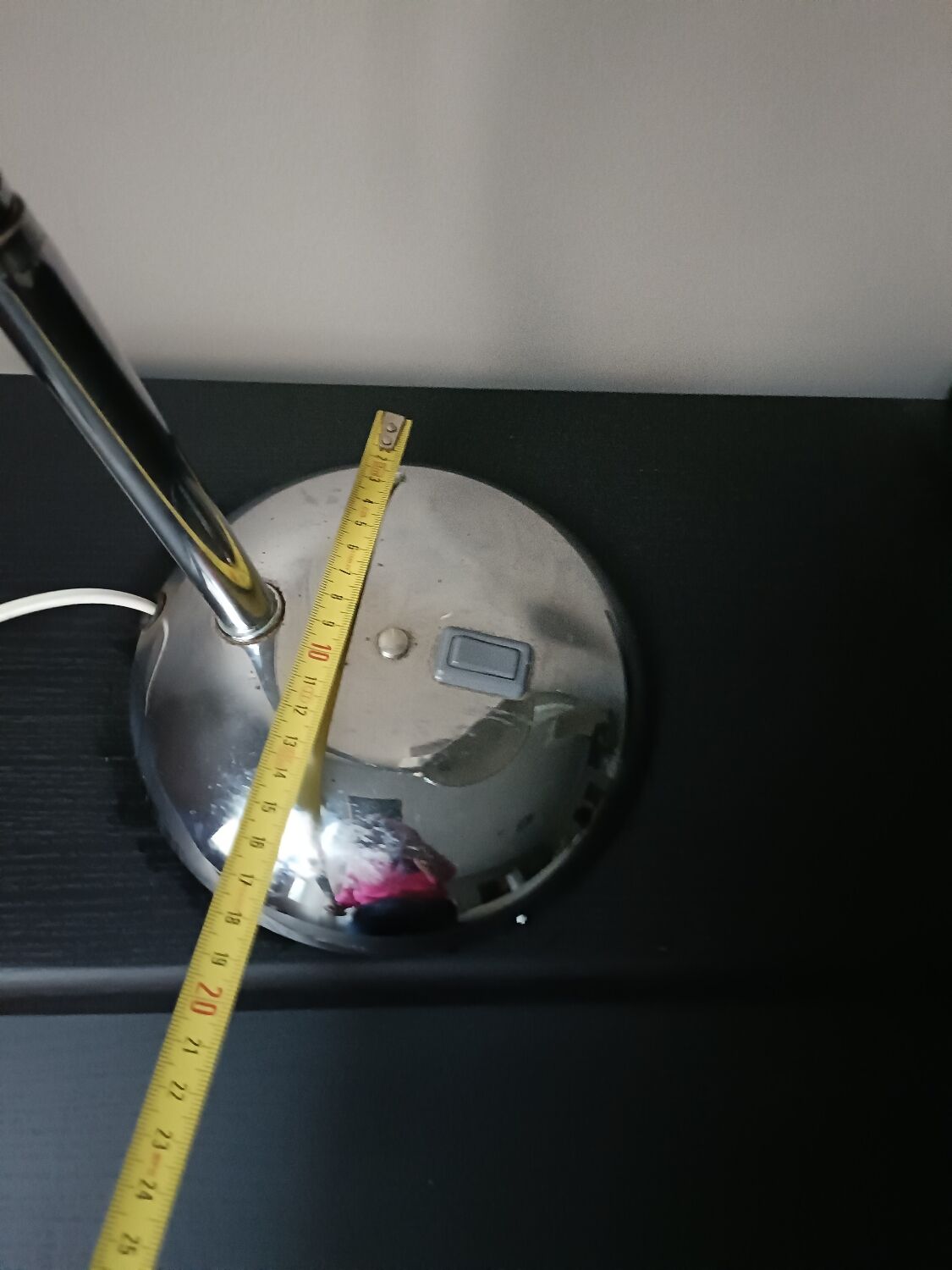 Flexible chrome desk lamp 40'