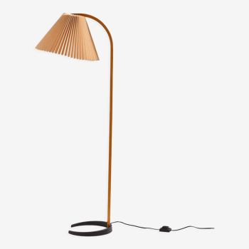 Lampadaire danois by Mads Caprani