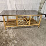Table basse en rotin dessus verre fumé 1970