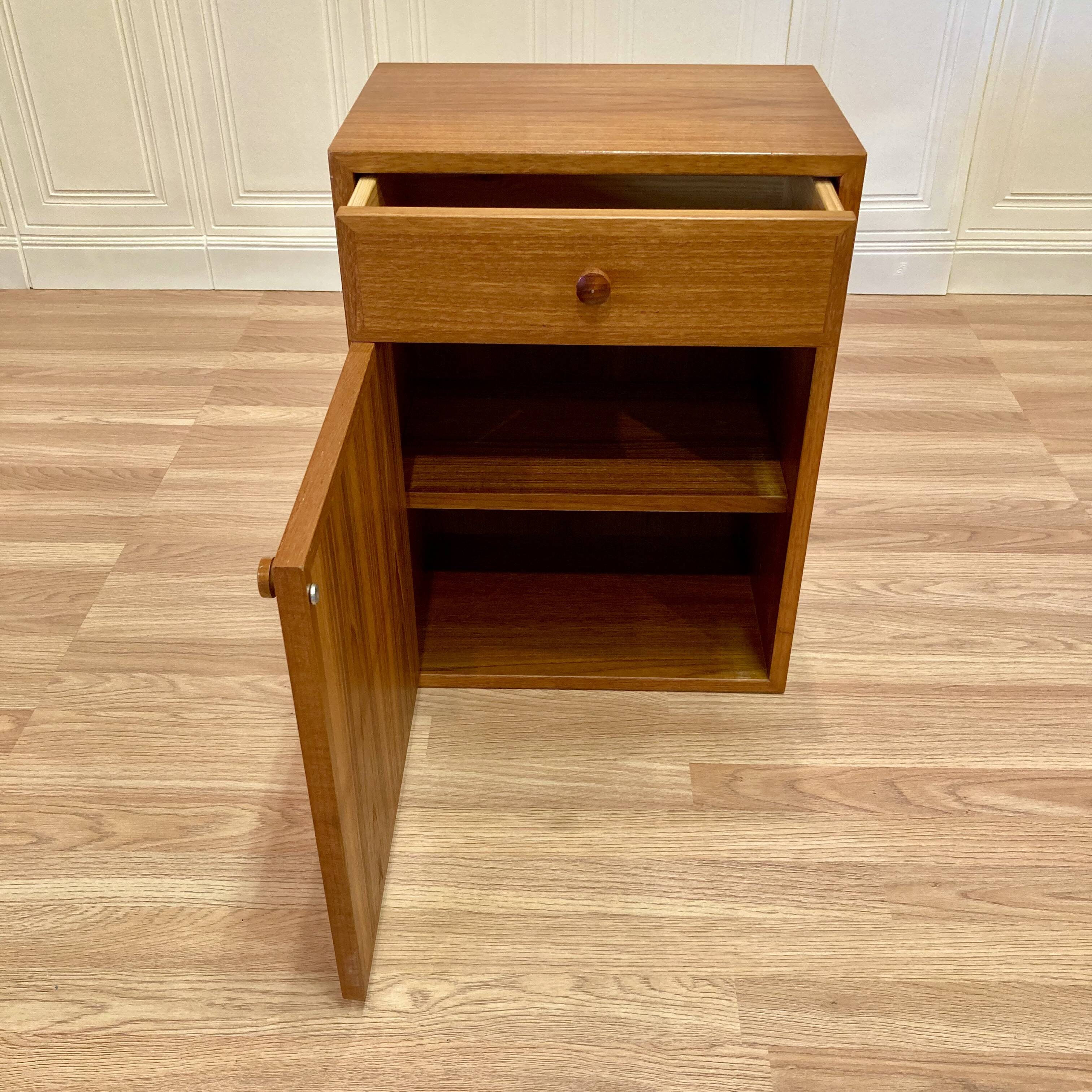 Hanging storage 1960 Scandinavian design.