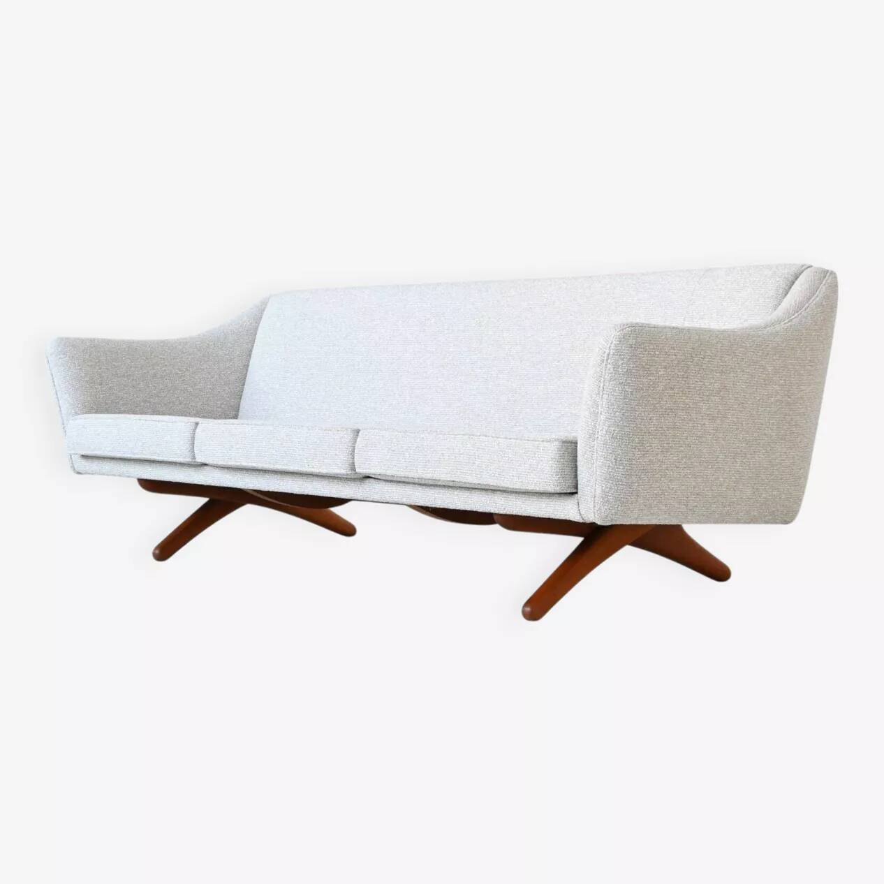 Slim Sofa