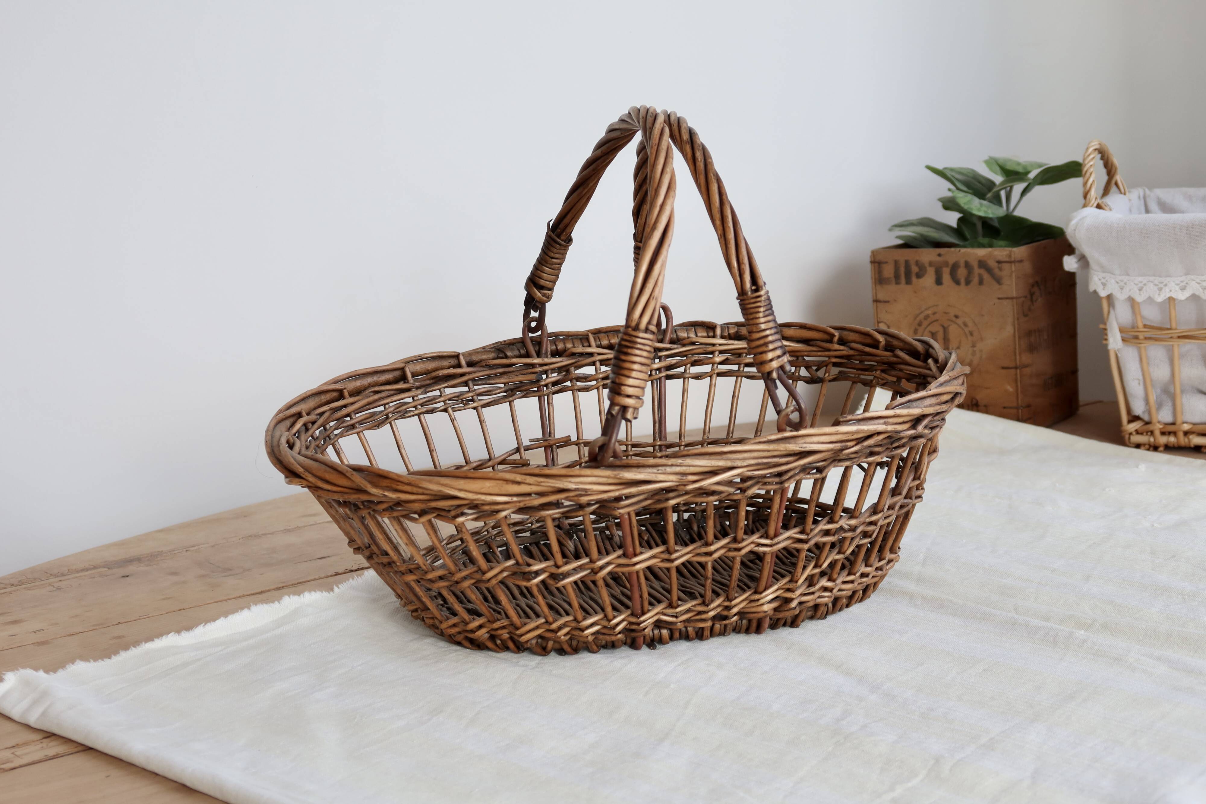 Vintage oval wicker basket – Double handles