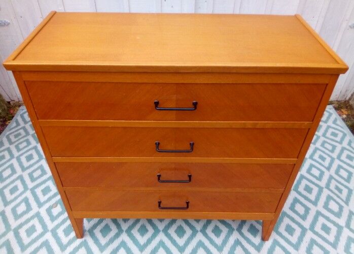 Vintage dresser