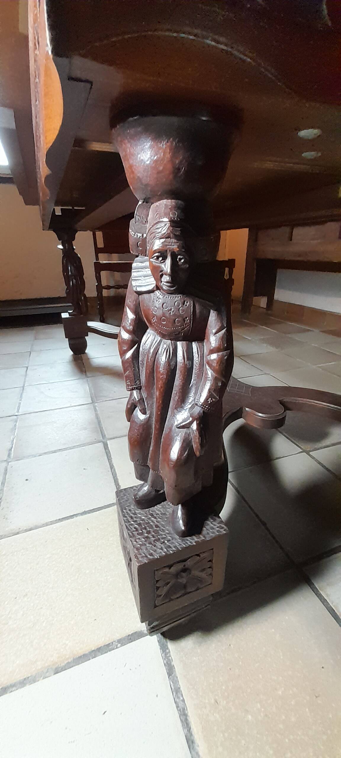 Breton dining room table with 2 extensions and 6 chairs with Breton characters
