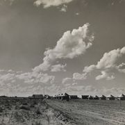 F. Schneider, Camp de forage en Algérie, années 60.  Tirage argentique NB