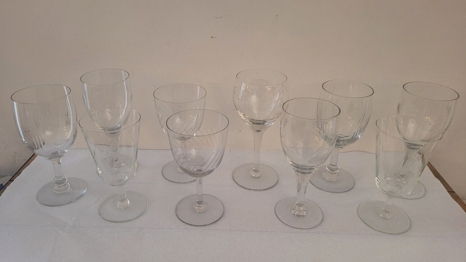 Chiseled glasses 60's