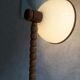 Lampadaire en bois, design hollandais par steinhauer