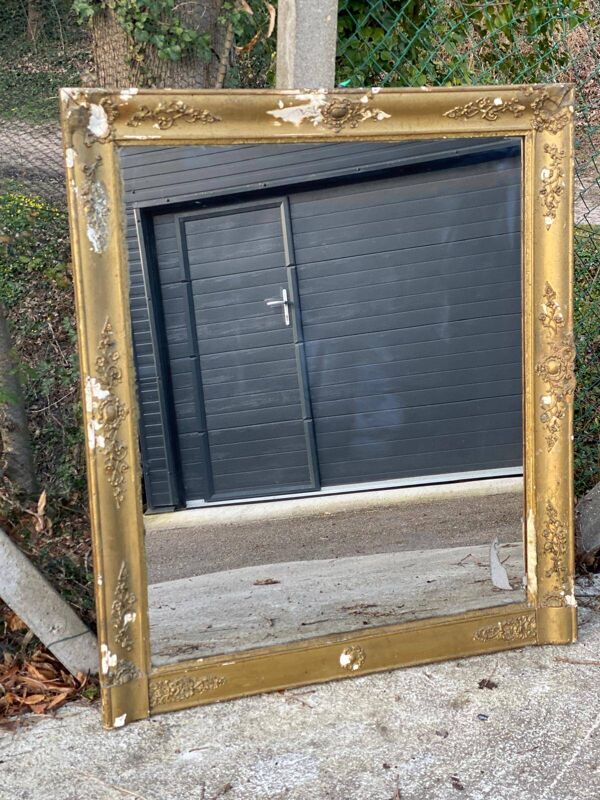 Miroir empire XIXeme cadre doré 100x115cm