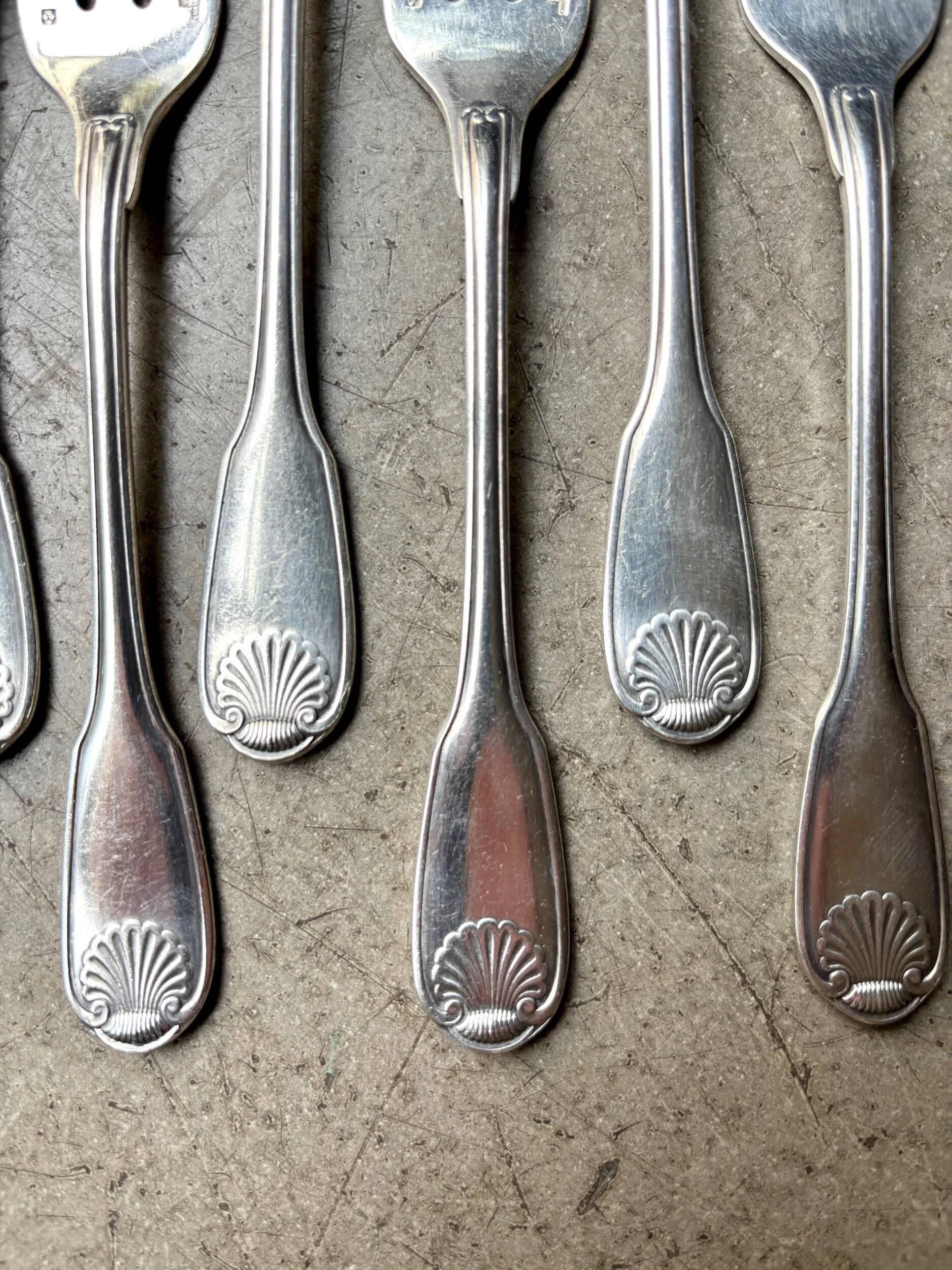 6 Christofle silver-plated oyster forks, shell design.