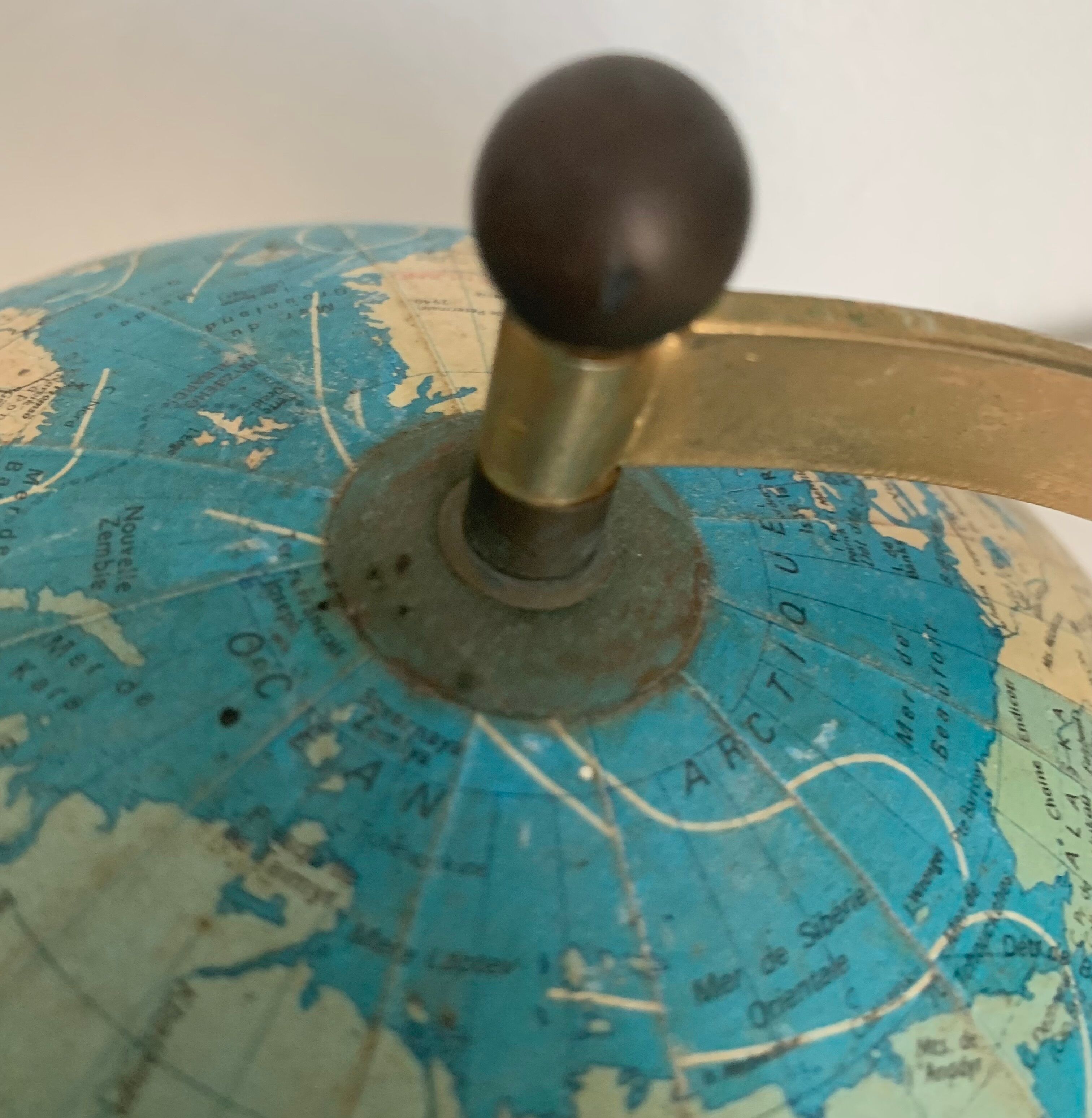 Vintage globe 1974 terrestrial tripod glass Taride