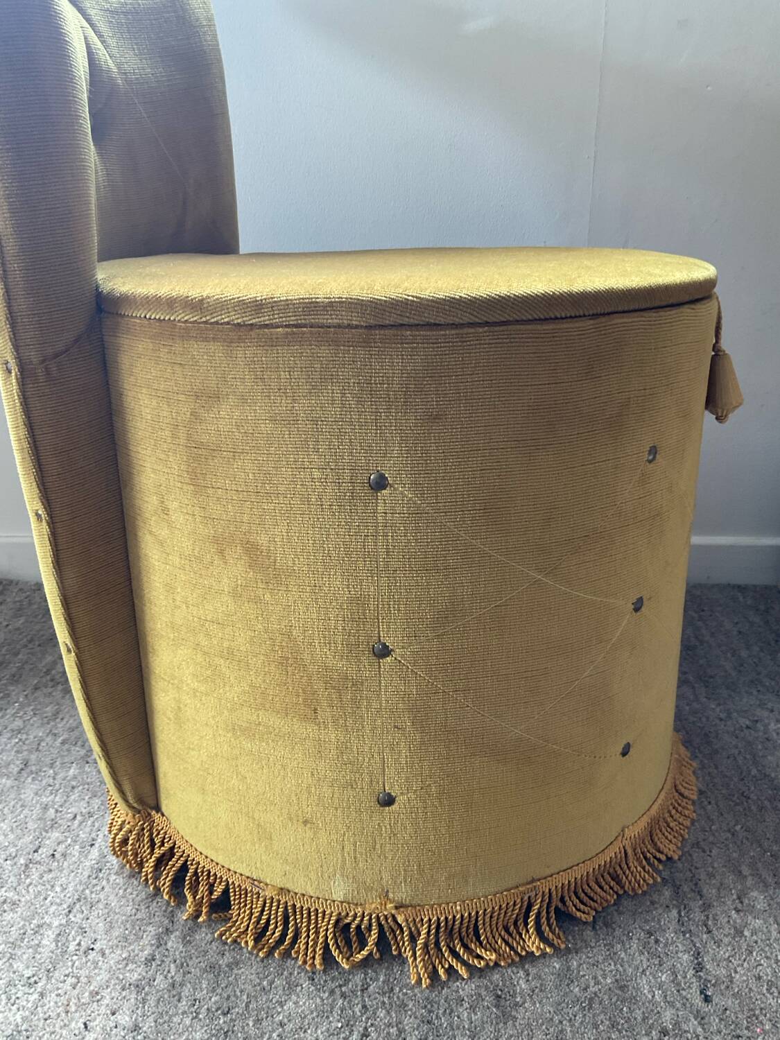 Vintage children's armchair in green velvet