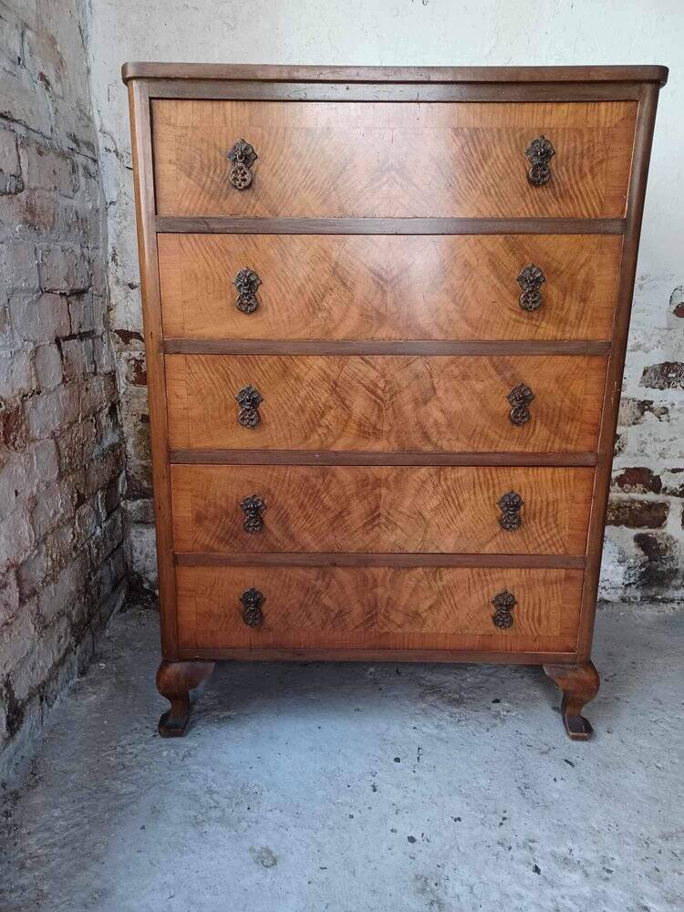 High walnut brown chest of drawers, antique tallboy with 5 drawers, honey finish.