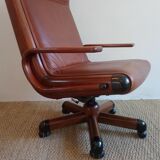 Leather "Everest" chair by AG Barcelona