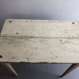 Patinee farm table