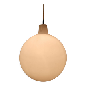 Suspension par Vilhelm Wohlert