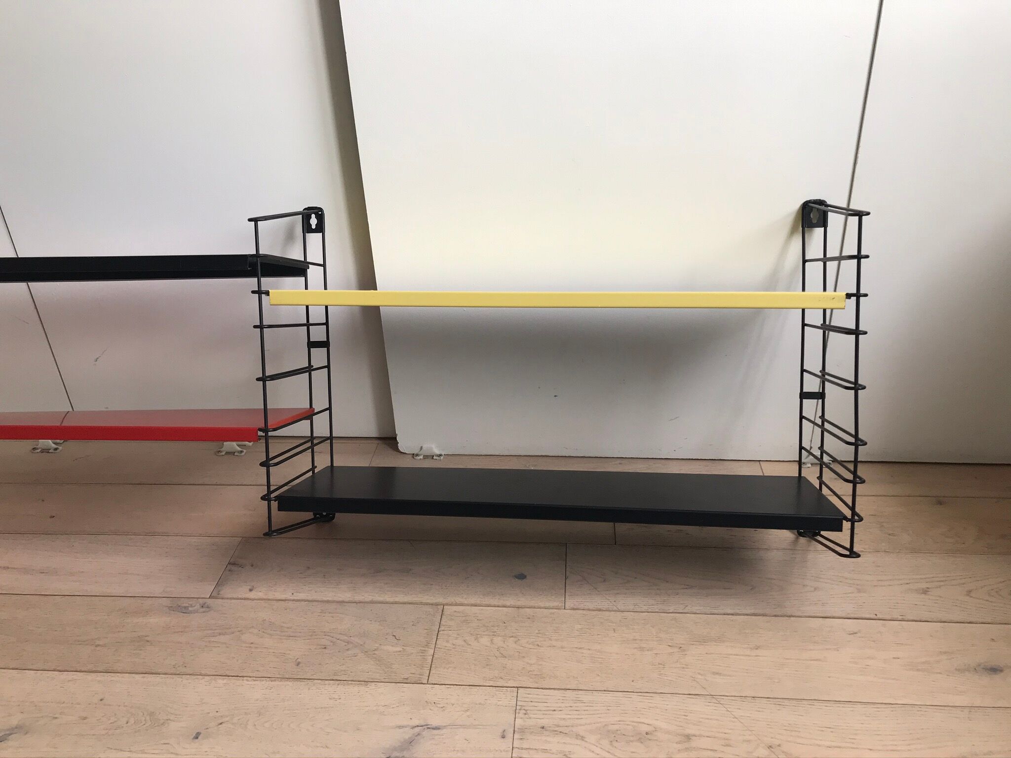 Tomado 1960 Shelf System