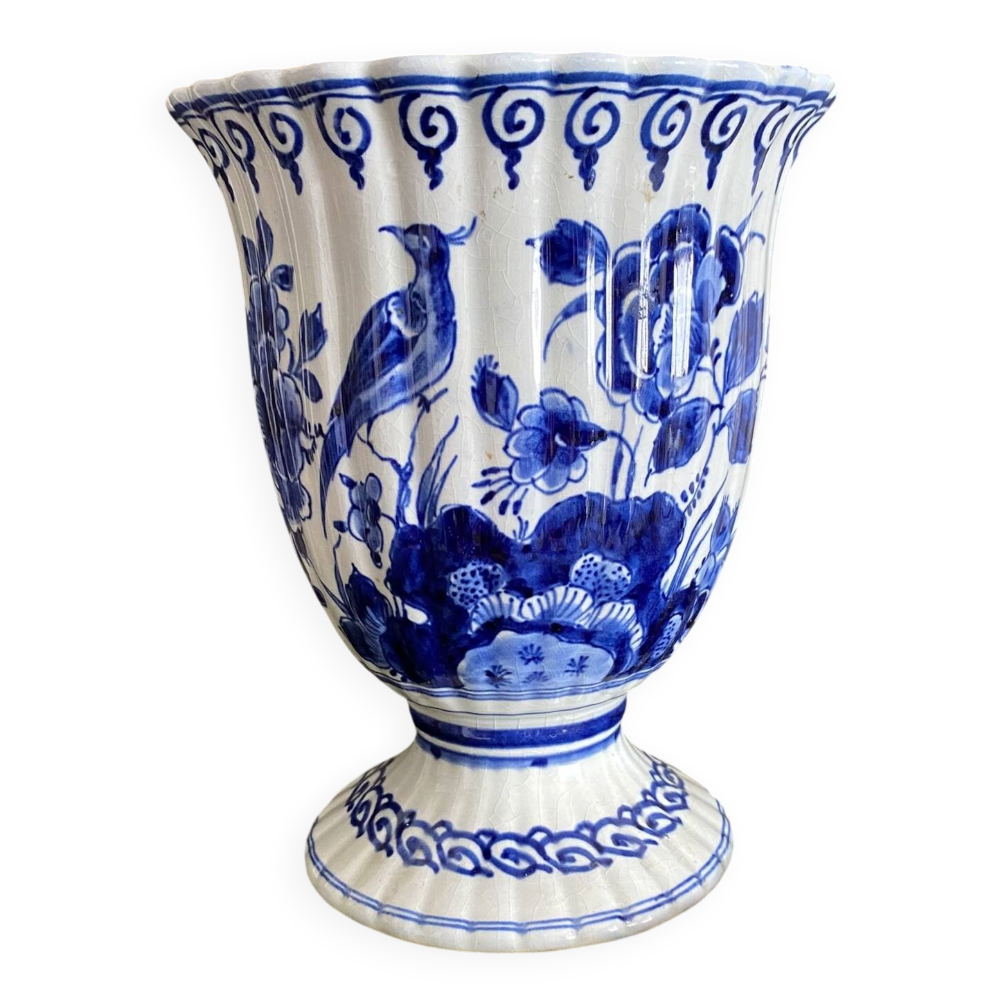 Delft planter vase with cobalt blue decoration.
