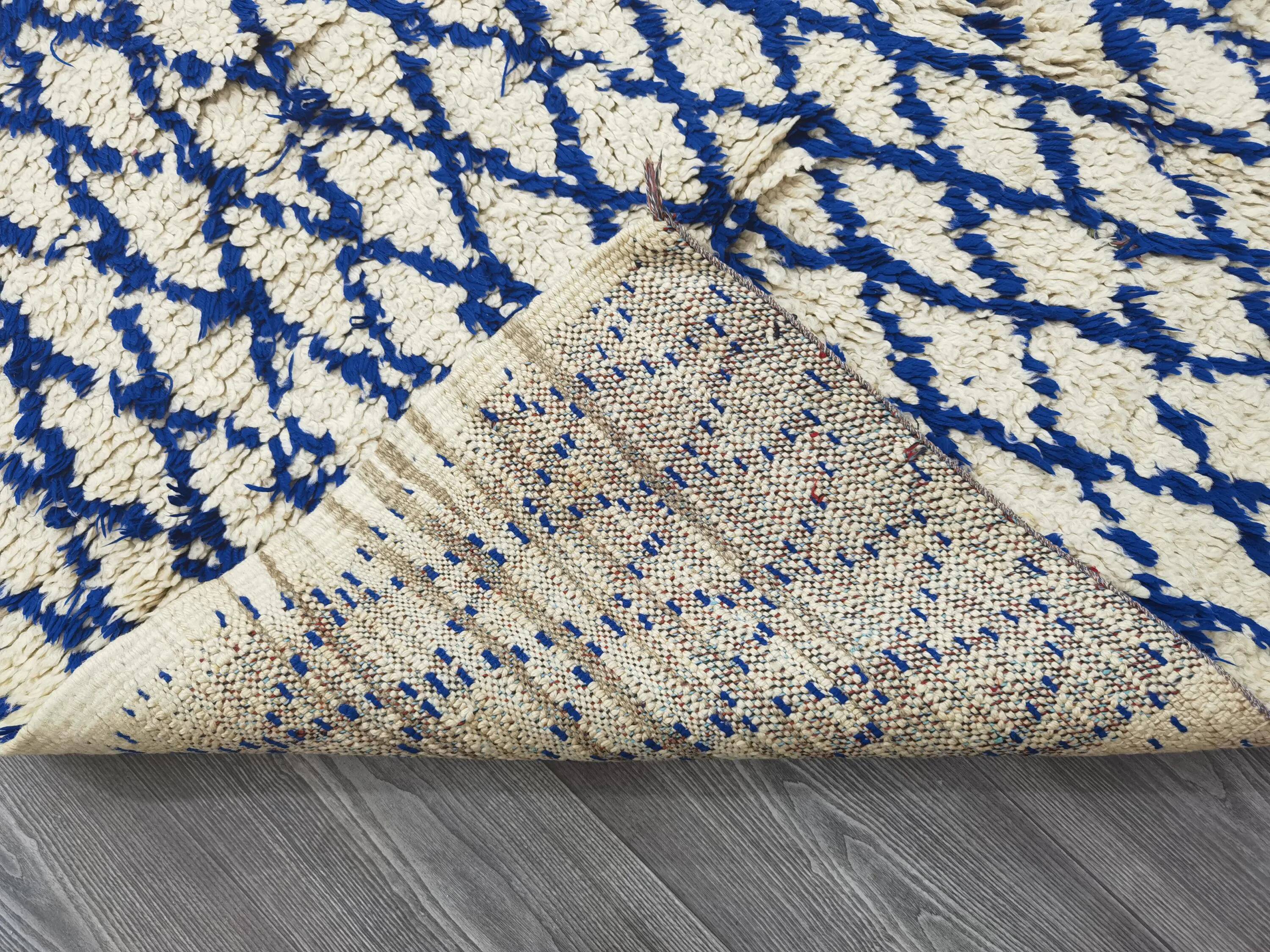Large handmade Berber rug 2.5x1.5 m