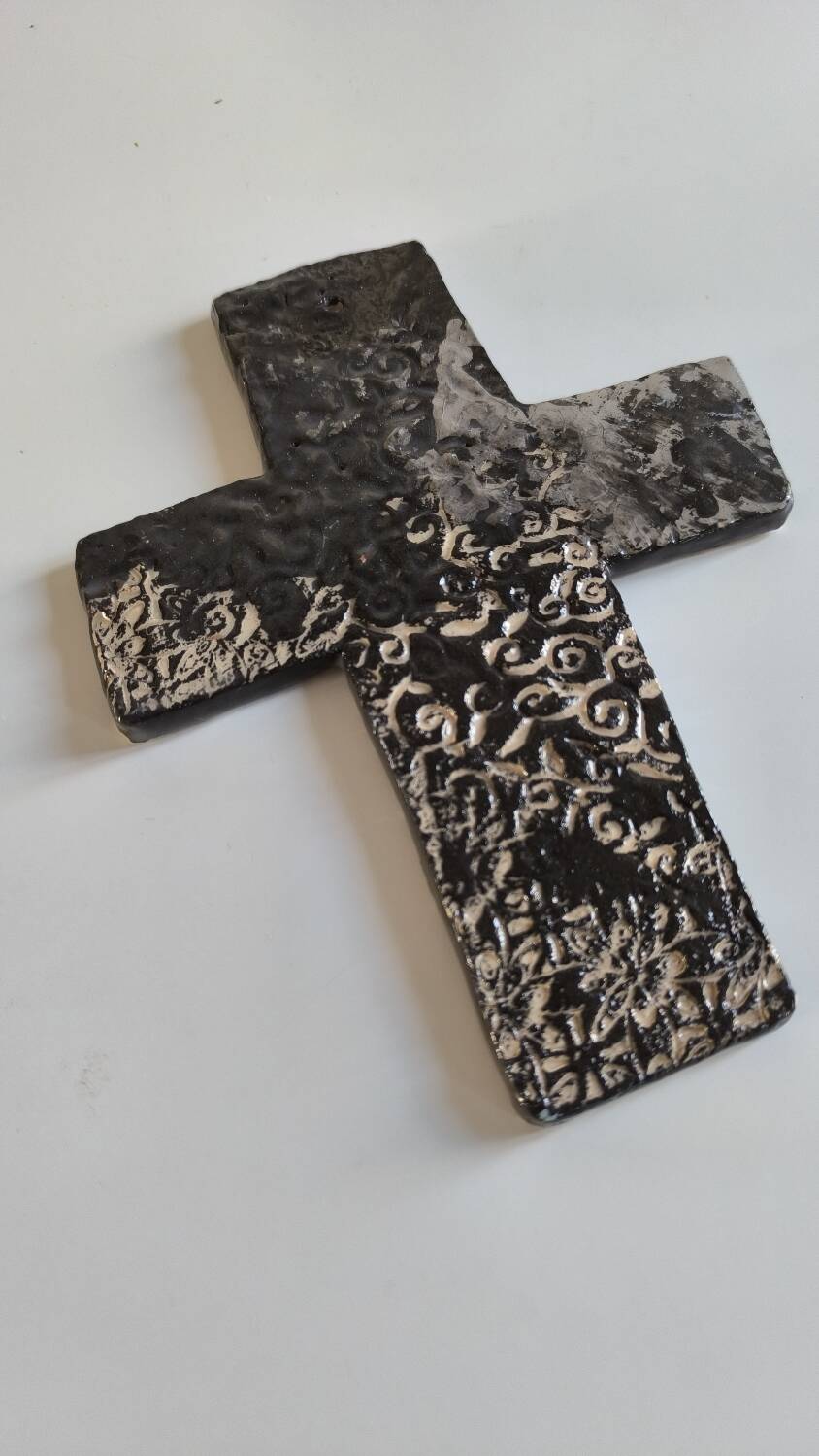 Ceramic cross
