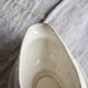 Saucière ancienne en faïence ivoire Villeroy & Boch