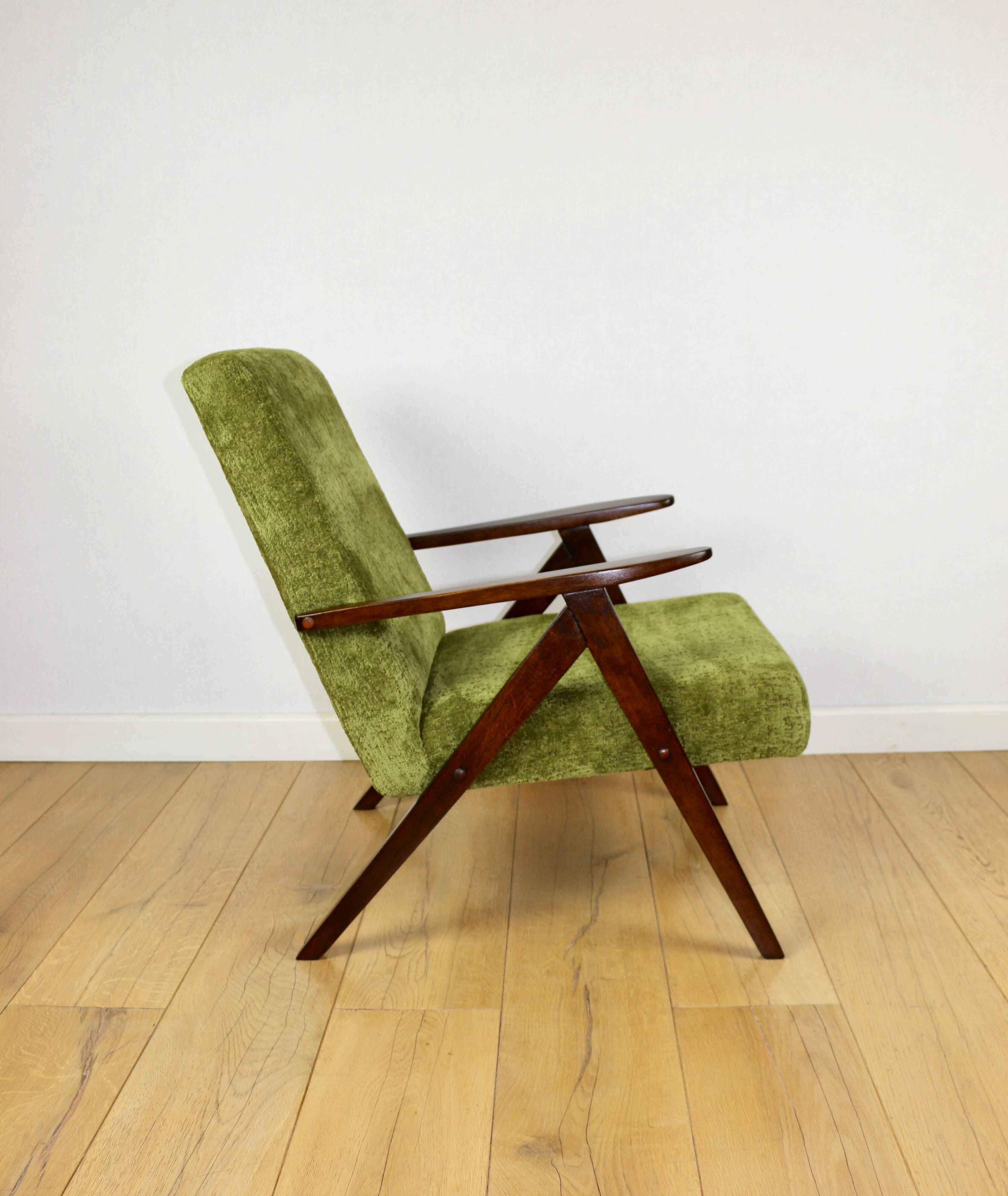 Classic armchair Var B-310 1960s vintage olive structural velvet - dark wood