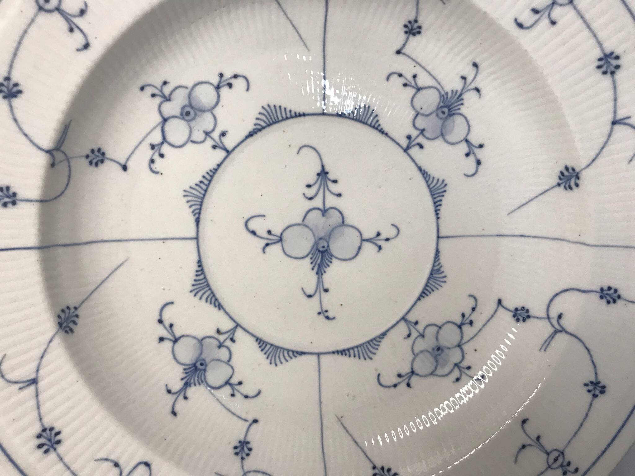 Rauenstein, 19th century German porcelain dish
