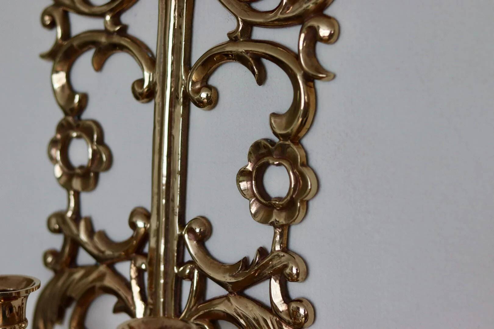 Swedish wall sconce in brass, mid-20th century.