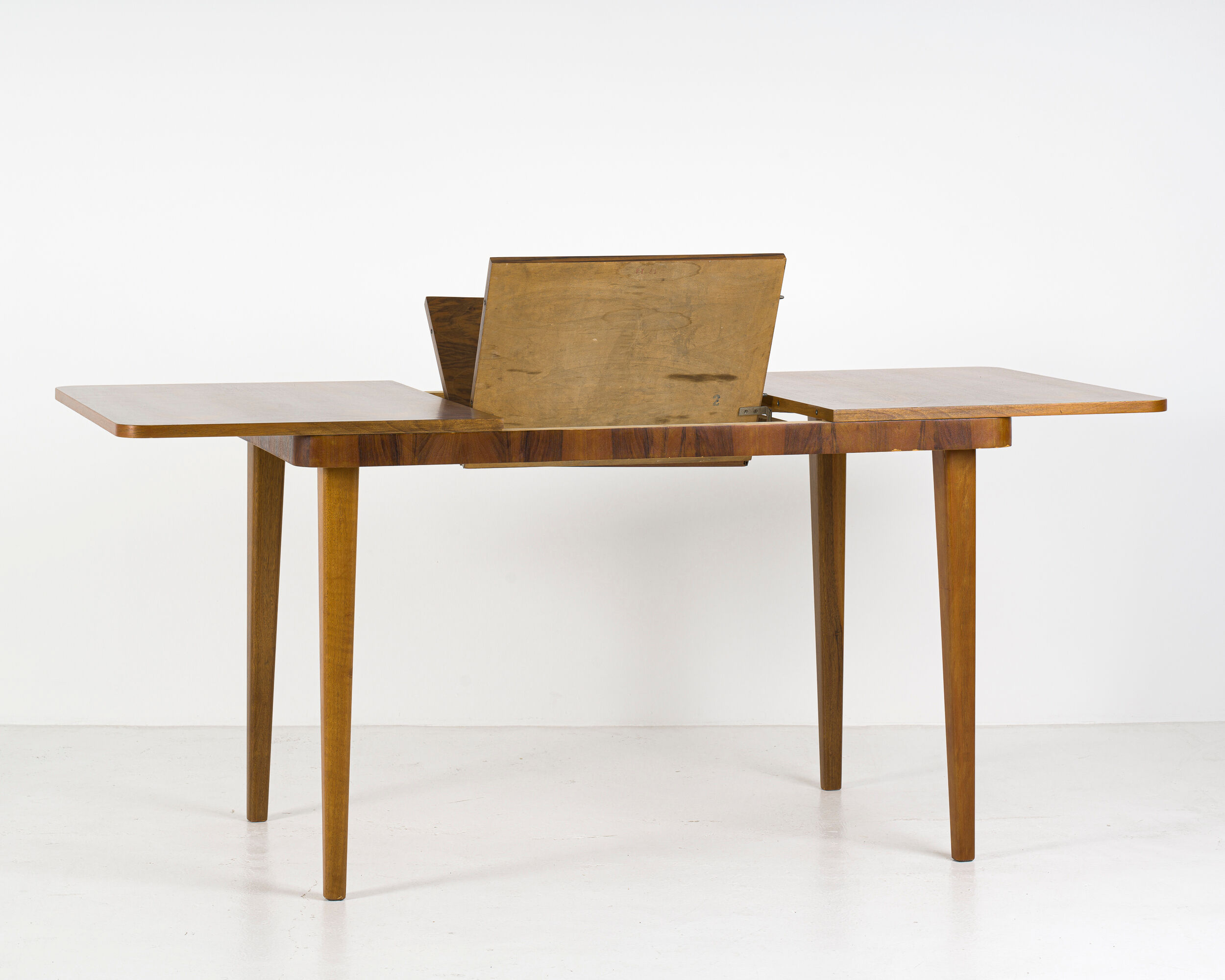 Dining table by Jindřich Halabala for Jitona, 1940
