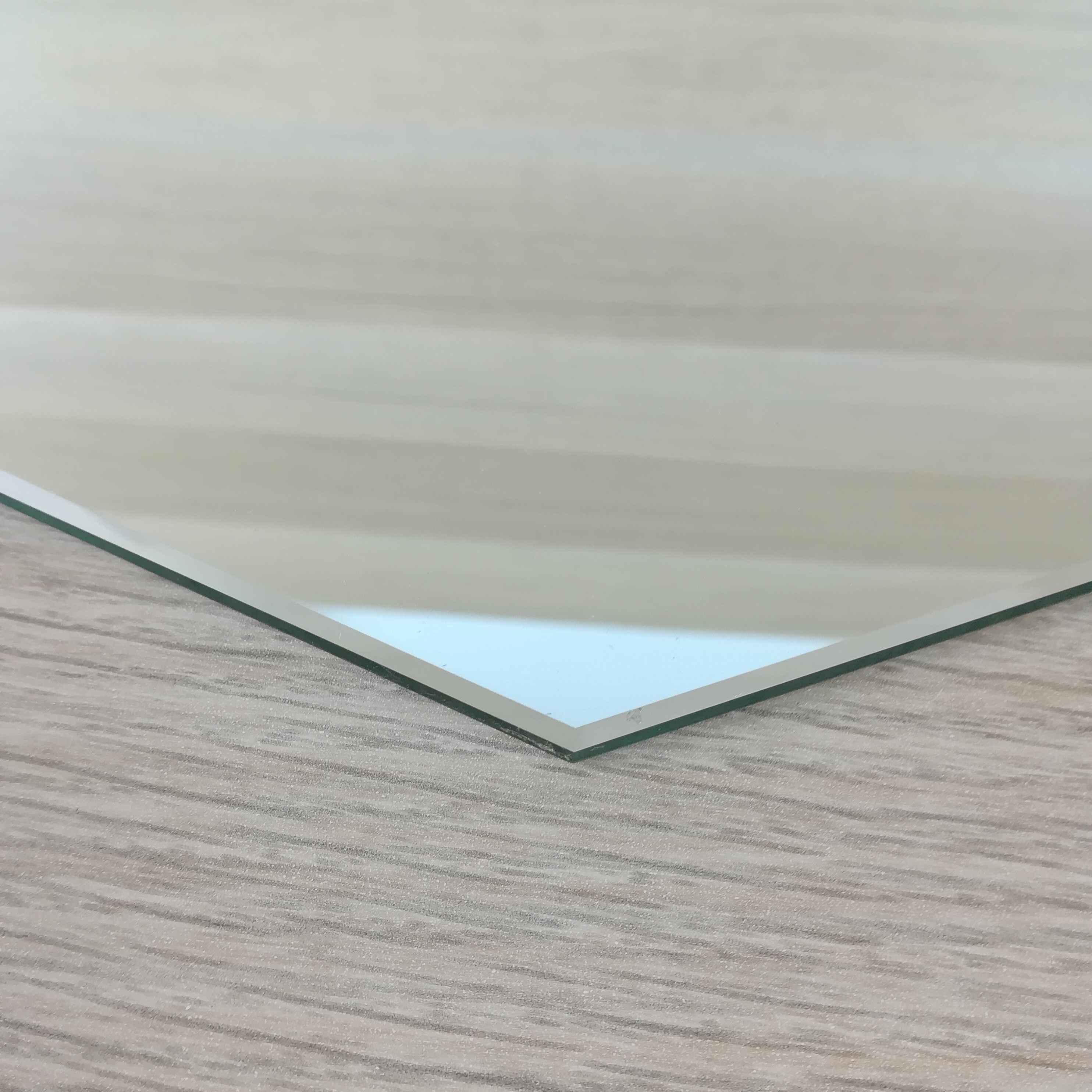 Beveled octagonal tray mirror