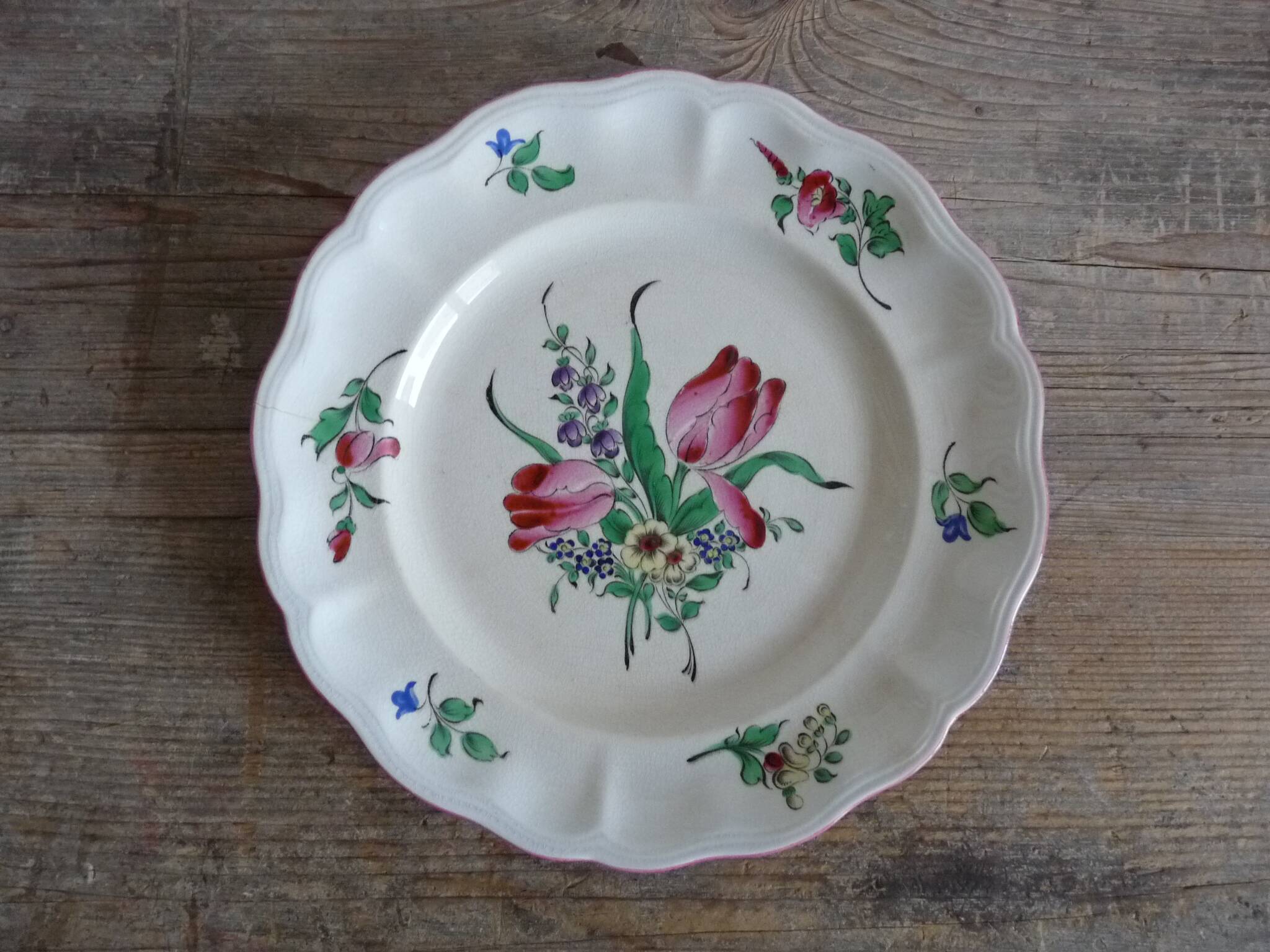 Lunéville earthenware plate